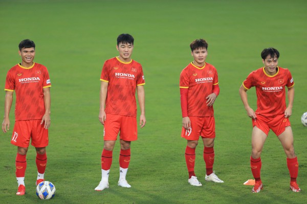 Quang Hải ghi bàn trước trận gặp Nhật Bản
