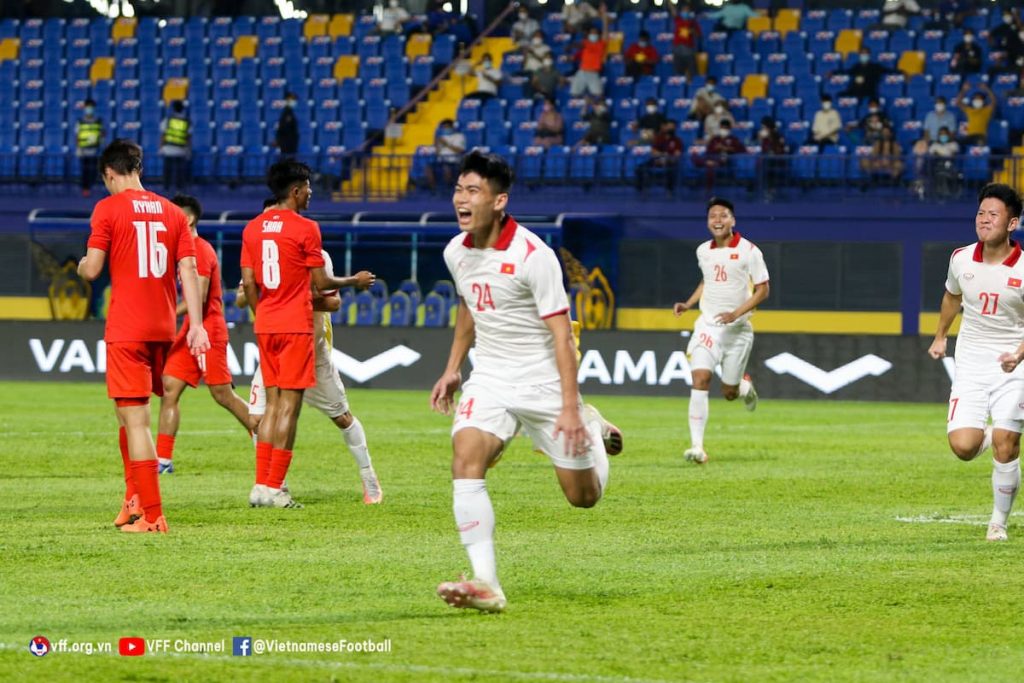 U23 Việt Nam thắng đậm U23 Singapore (ảnh 2)