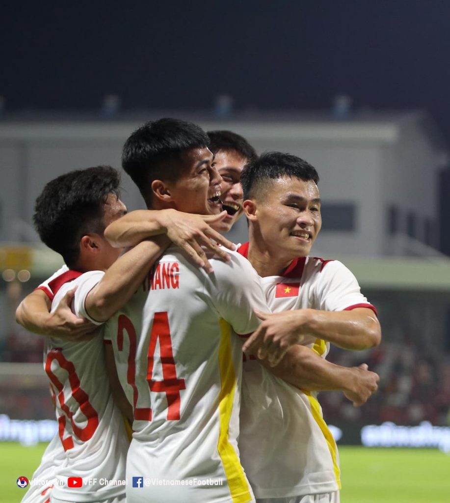 U23 Việt Nam thắng đậm U23 Singapore (ảnh 3)