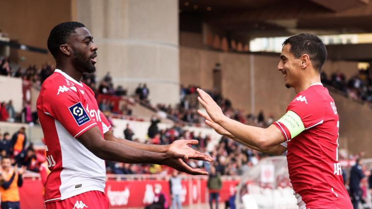 AS Monaco giành thắng lợi 3-0 trước PSG
