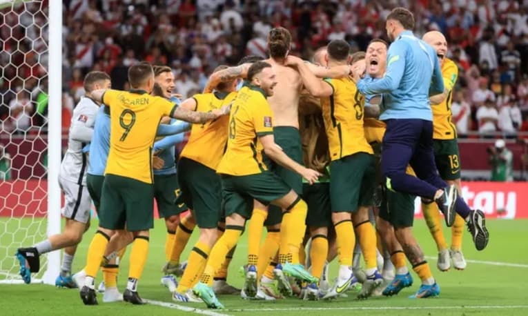 Australia lần thứ 5 liên tiếp lọt vào vòng chung kết World Cup