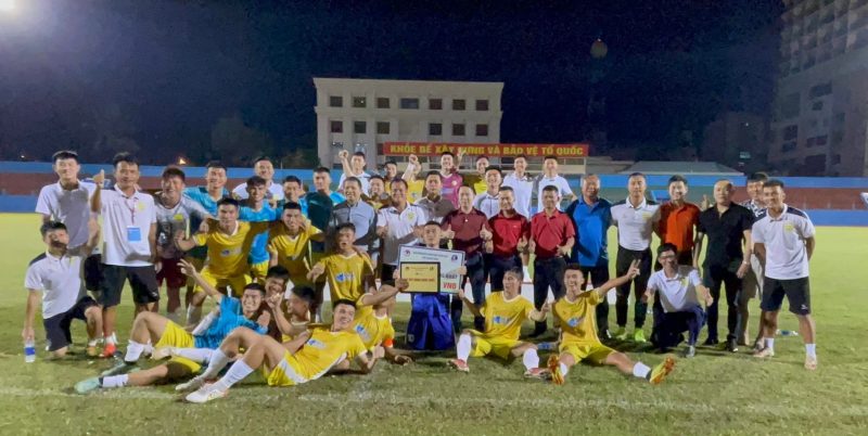 Hoà Bình, Bình Thuận thăng hạng, lên chơi giải Hạng Nhất 2023