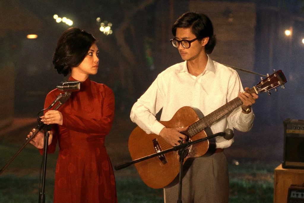 Cặp đôi ca sĩ - nhạc sĩ , Khánh Ly và Trịnh Công Sơn