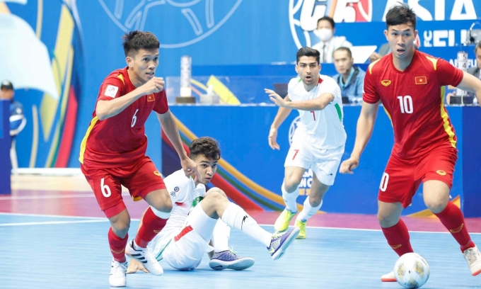 Tứ kết VCK Futsal Châu Á 2022: Tuyển Việt Nam dừng bước sau trận thua đậm