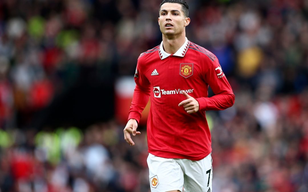 Manchester United thông báo Cristiano Ronaldo sẽ rời CLB theo thỏa thuận chung