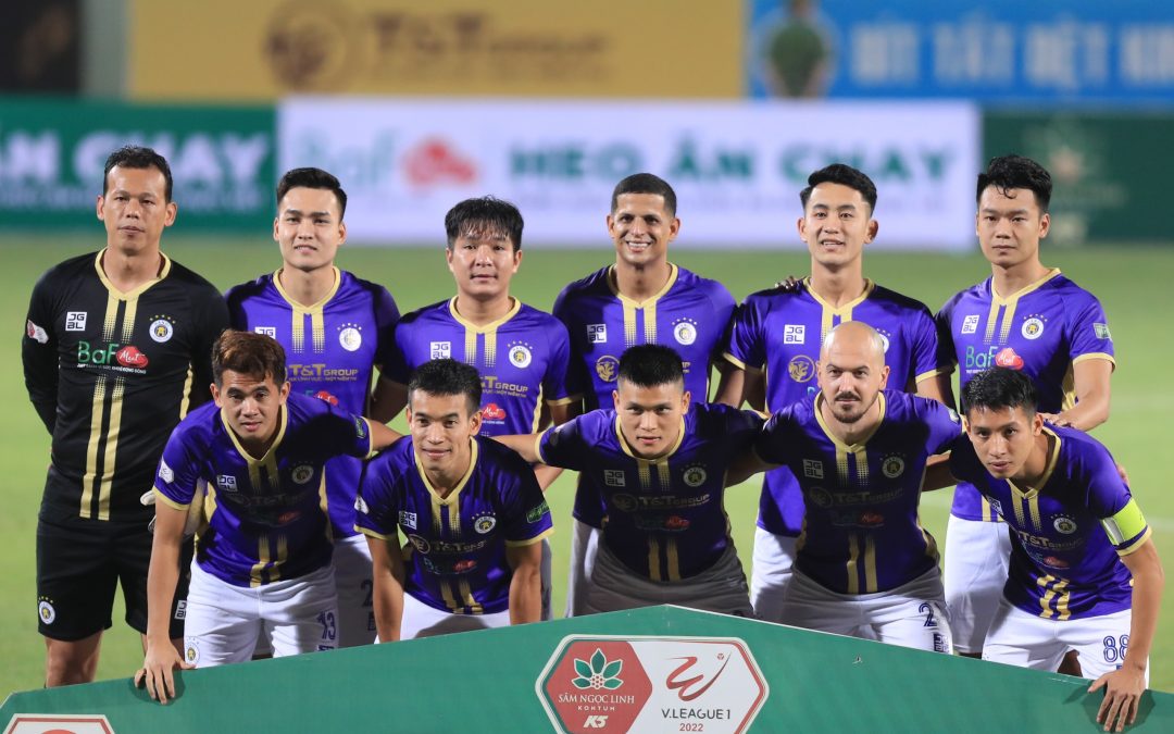 Vòng 24 V.League 1: CLB Hà Nội chạm một tay đến chức vô địch