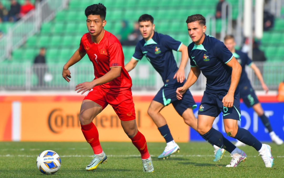 U20 Việt Nam đánh bại Australia nhờ siêu phẩm của Quốc Việt